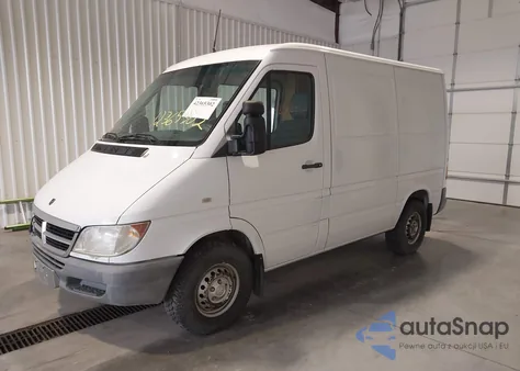 2005 Dodge Sprinter Van 2500 Hc из США, поврежденный, VIN WD2PD144X55774836